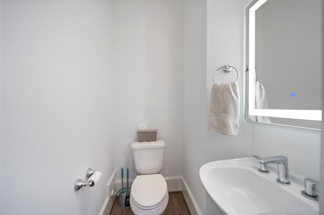 3307 Timbergrove Oaks Street, Houston, TX 77008