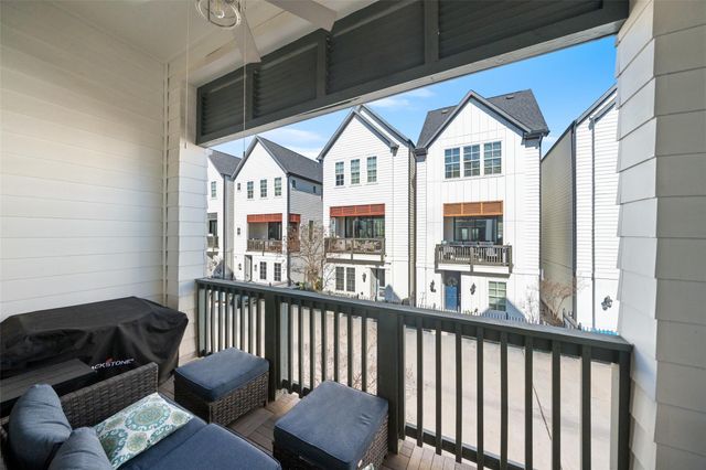 3307 Timbergrove Oaks Street, Houston, TX 77008