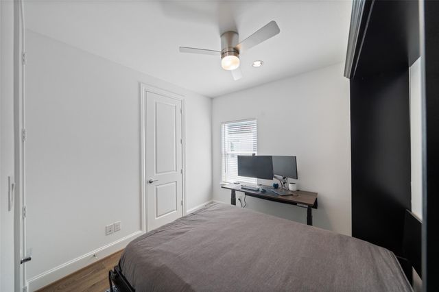 3307 Timbergrove Oaks Street, Houston, TX 77008