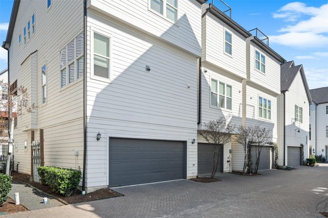 3307 Timbergrove Oaks Street, Houston, TX 77008