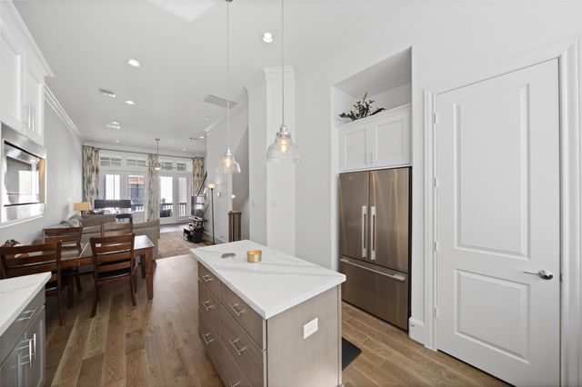 3307 Timbergrove Oaks Street, Houston, TX 77008