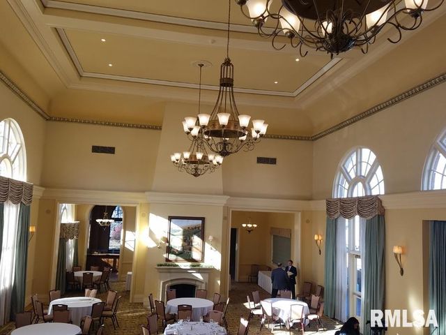 3031 5TH Avenue, Rock Island, IL 61201