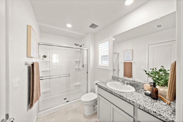 5600 Molino Cir, Roseville, CA 95747