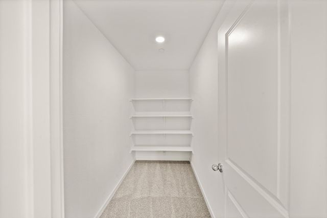 5600 Molino Cir, Roseville, CA 95747