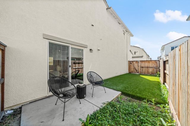 5600 Molino Cir, Roseville, CA 95747