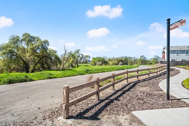 5600 Molino Cir, Roseville, CA 95747