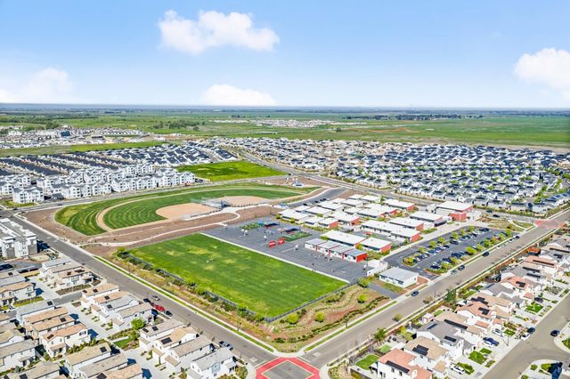 5600 Molino Cir, Roseville, CA 95747