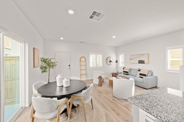 5600 Molino Cir, Roseville, CA 95747