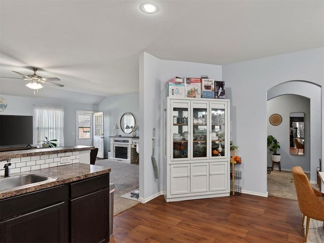 2701 Red Pine Circle, Yukon, OK 73099