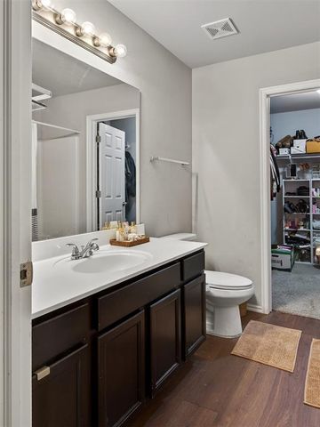 2701 Red Pine Circle, Yukon, OK 73099