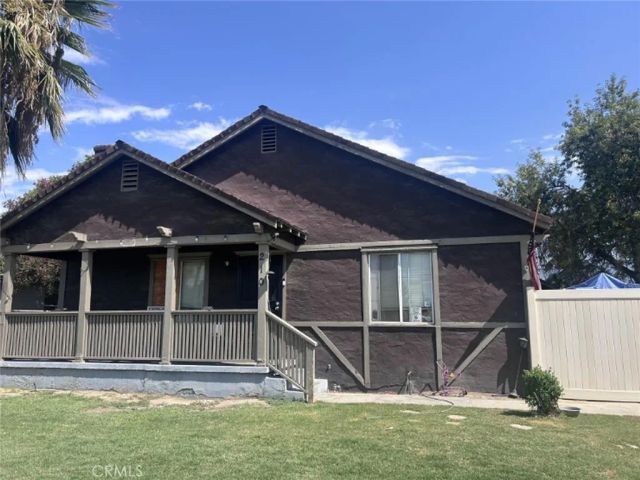 210 E 9th, San Bernardino, CA 92410