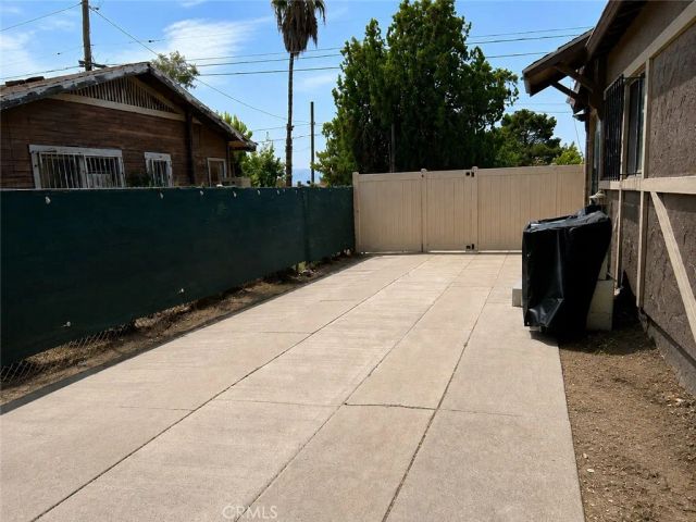 210 E 9th, San Bernardino, CA 92410