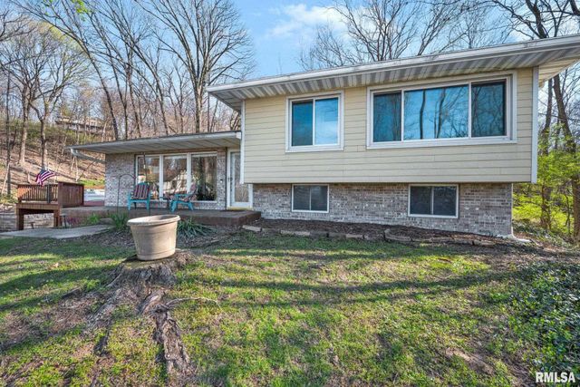 950 N MAIN Street, East Peoria, IL 61611
