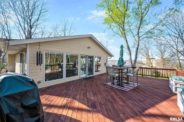 950 N MAIN Street, East Peoria, IL 61611
