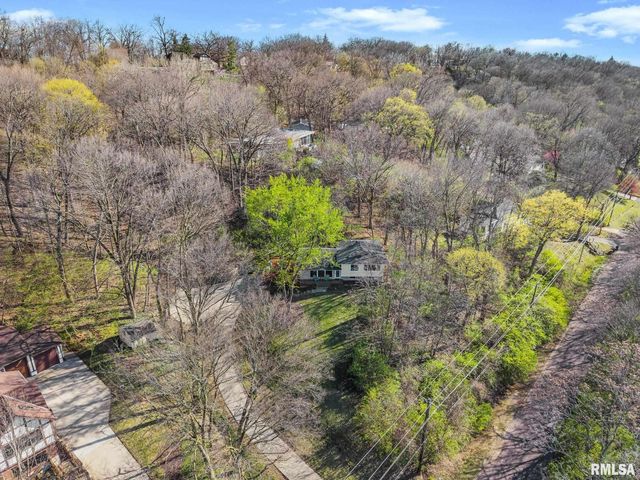 950 N MAIN Street, East Peoria, IL 61611