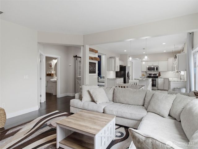 14833 89th Ave SE, Yelm, WA 98597