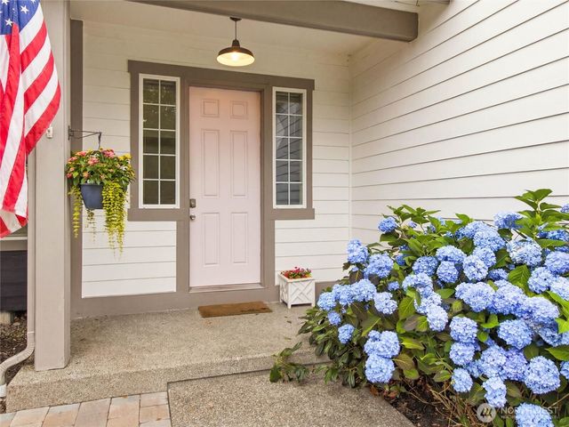 14833 89th Ave SE, Yelm, WA 98597