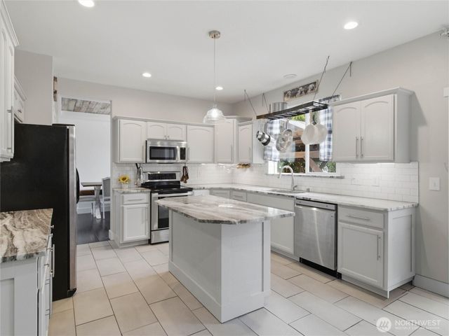 14833 89th Ave SE, Yelm, WA 98597