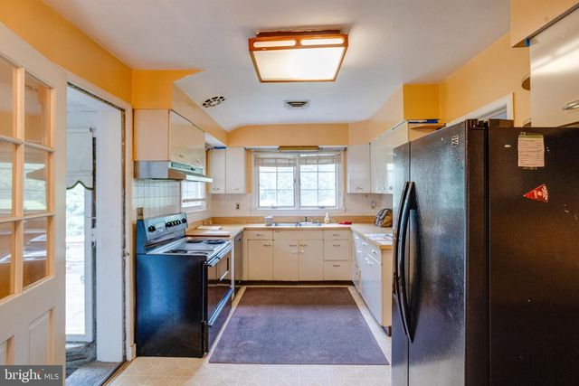 500 STRATFORD, Towson, MD 21286