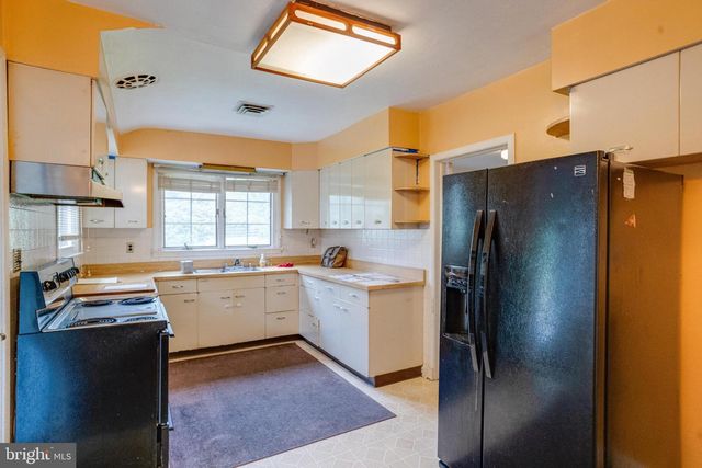 500 STRATFORD, Towson, MD 21286