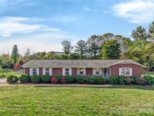 821 Woods Drive, Statesville, NC 28677