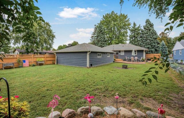 9581 Pilgrim Lane N, Maple Grove, MN 55369