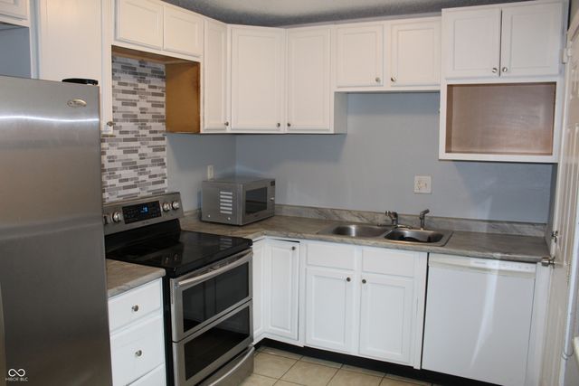 3125 N Gladstone Avenue, Indianapolis, IN 46218