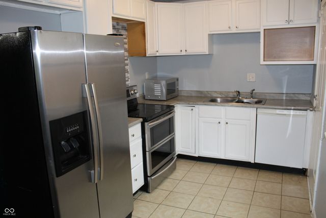 3125 N Gladstone Avenue, Indianapolis, IN 46218