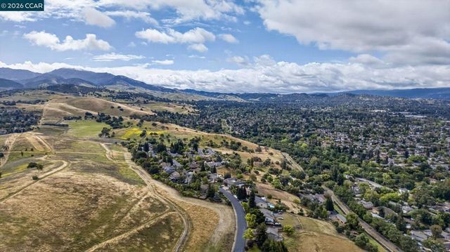 978 Via Montanas, Concord, CA 94518