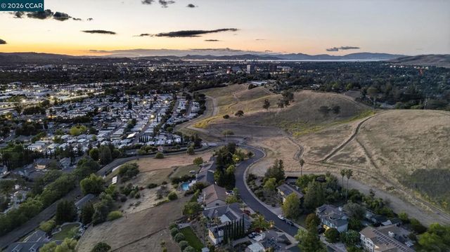 978 Via Montanas, Concord, CA 94518