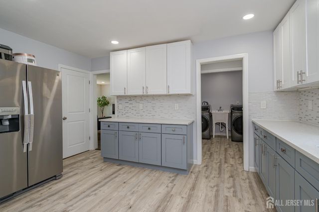 8 wallace Street, East Brunswick, NJ 08816