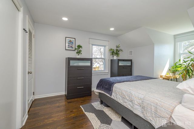 8 wallace Street, East Brunswick, NJ 08816