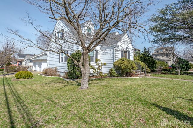 8 wallace Street, East Brunswick, NJ 08816