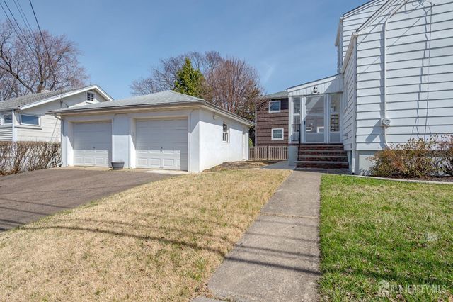 8 wallace Street, East Brunswick, NJ 08816