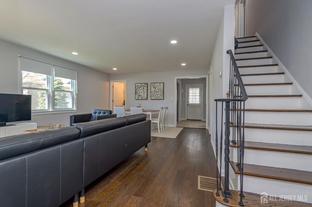 8 wallace Street, East Brunswick, NJ 08816