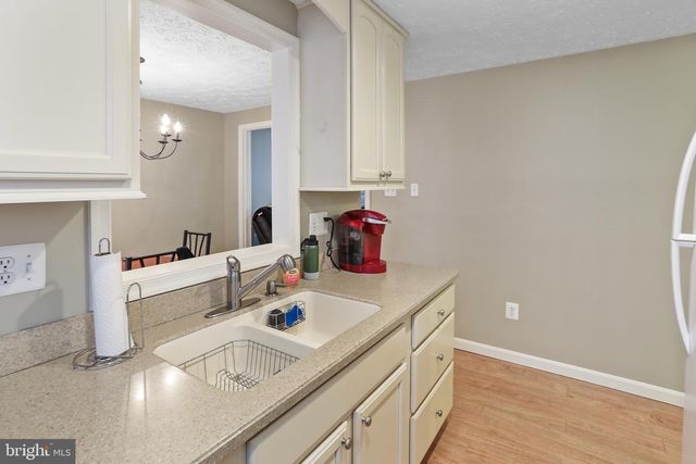 614 YORK LN SE, Leesburg, VA 20175
