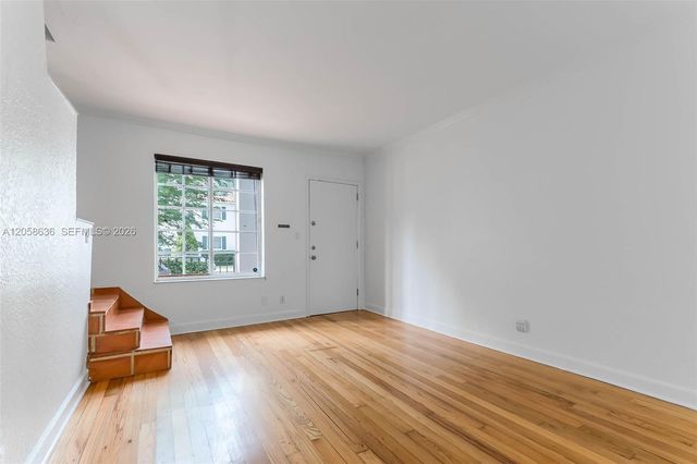 21 Madeira Ave 18, Coral Gables, FL 33134