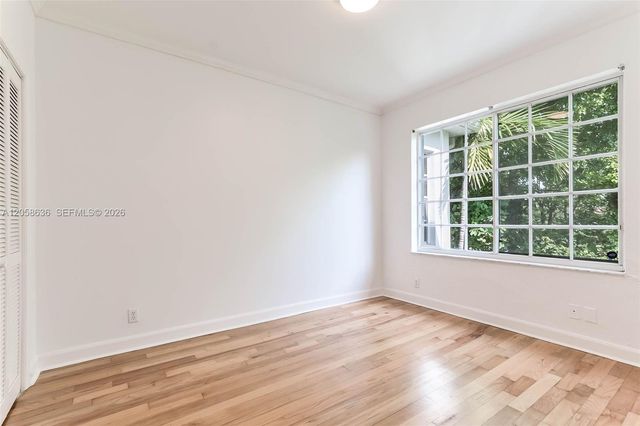 21 Madeira Ave 18, Coral Gables, FL 33134