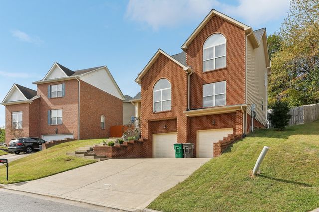 2048 Harvest Ln, Nashville, TN 37218