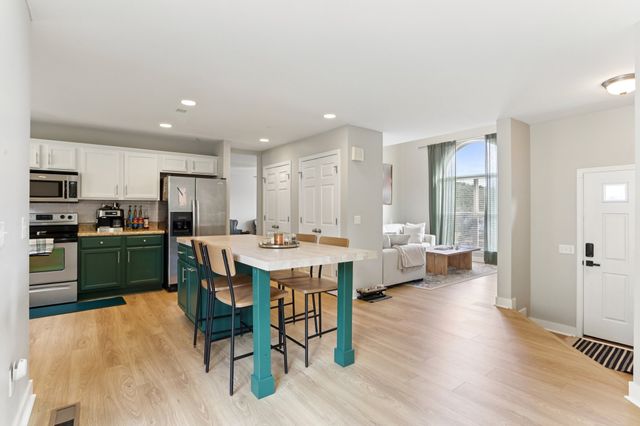 2048 Harvest Ln, Nashville, TN 37218