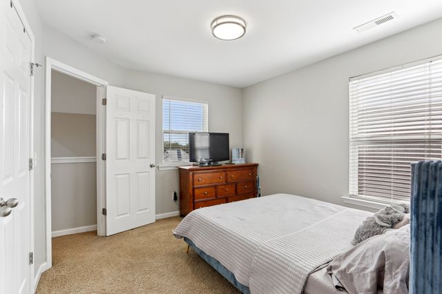 2048 Harvest Ln, Nashville, TN 37218