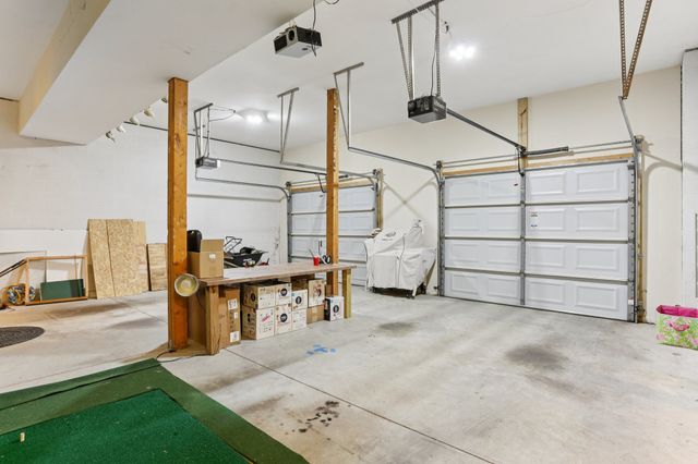 2048 Harvest Ln, Nashville, TN 37218