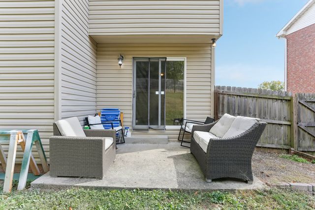 2048 Harvest Ln, Nashville, TN 37218