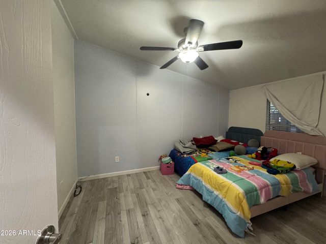 117 E VILLA THERESA Drive, Phoenix, AZ 85022