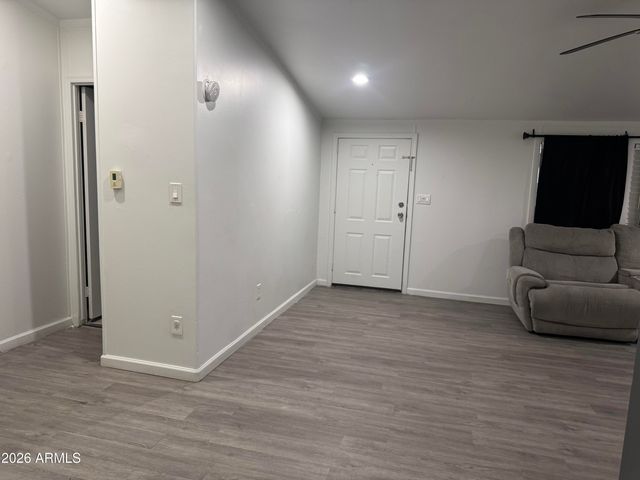 117 E VILLA THERESA Drive, Phoenix, AZ 85022