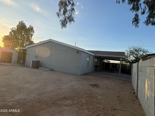 117 E VILLA THERESA Drive, Phoenix, AZ 85022