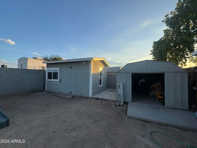 117 E VILLA THERESA Drive, Phoenix, AZ 85022