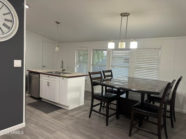 117 E VILLA THERESA Drive, Phoenix, AZ 85022