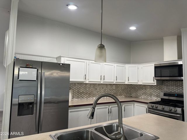 117 E VILLA THERESA Drive, Phoenix, AZ 85022