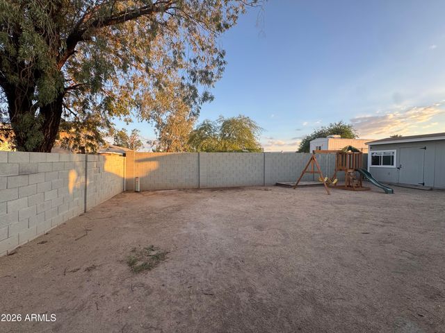 117 E VILLA THERESA Drive, Phoenix, AZ 85022